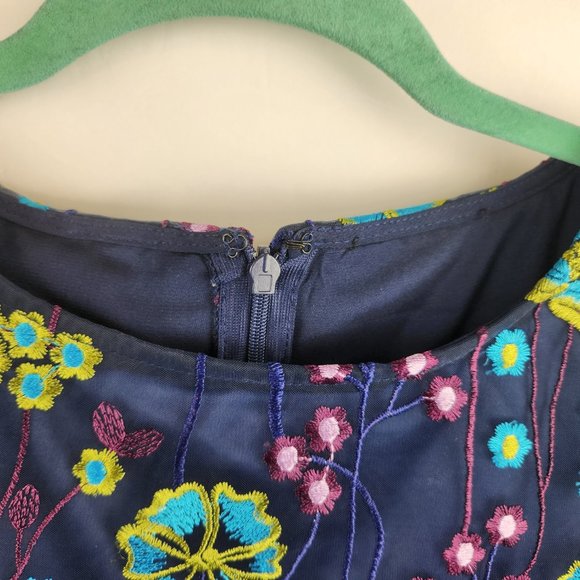 Tahari ASL Mesh Floral Embroidered Shift Dress sz S? - Picture 4 of 9